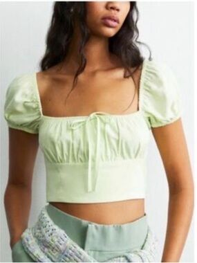 Zara Women’s Lemon Yellow green Puff Sleeve Crop Top size small
